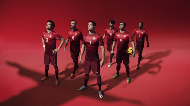 星空体育app-《英雄联盟》官方公布新英雄“元素师”——玩家期待已久的终极变革即将到来