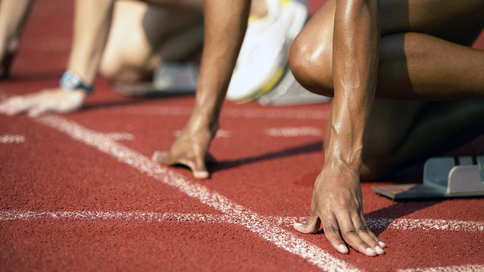 “厨房平板支撑计时赛” 利用烹饪空当完成挑战